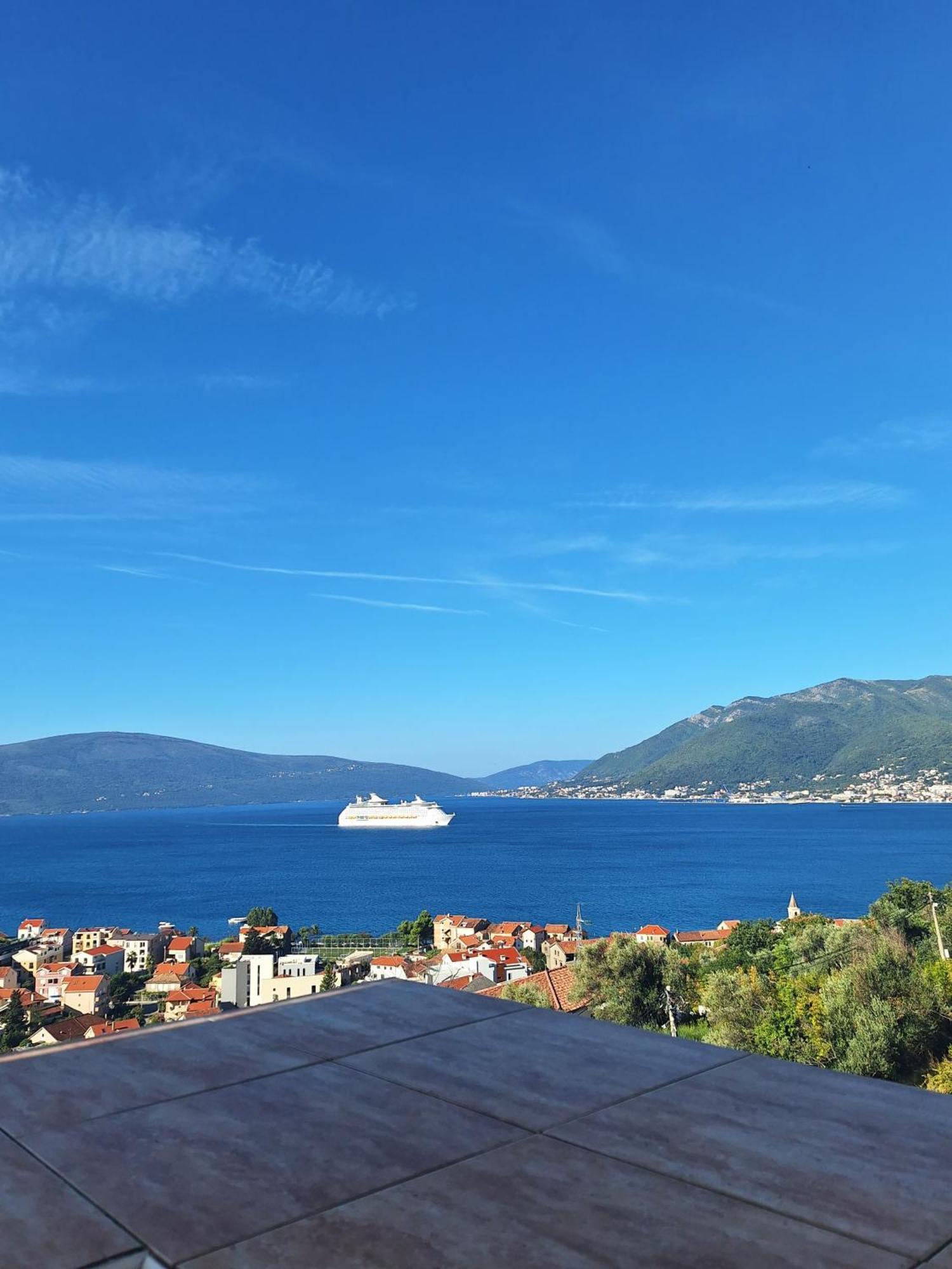 Adriabay Studio Tivat Exterior foto